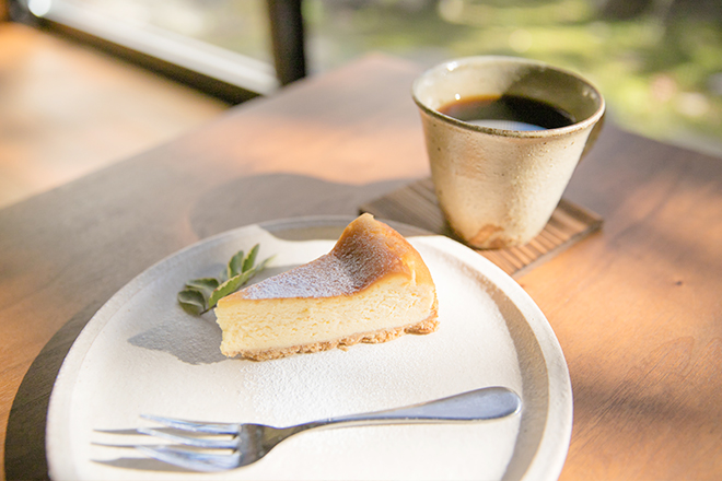 子分ブログ3_珈琲とチーズケーキ